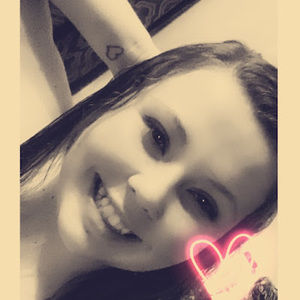 Meet your Posher, Brittney